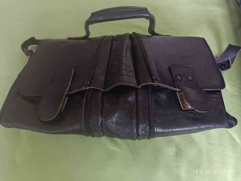 Prodám PÁNSKOU KOŽ.ROZKLÁDACÍ TAŠKU, černou - foto 3