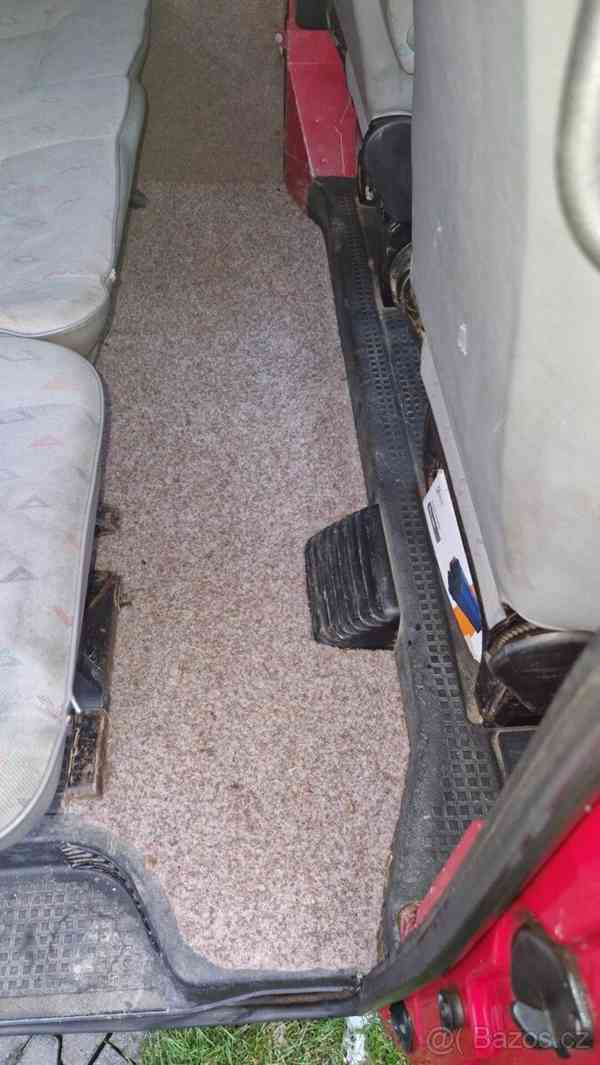 Volkswagen Transporter 2,5   T4 TDi - foto 14