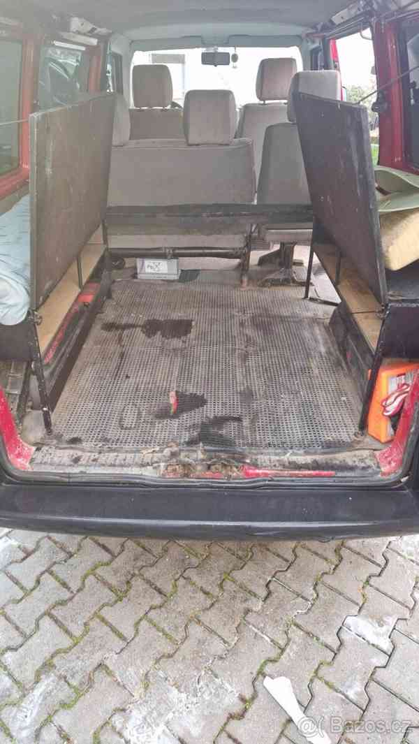 Volkswagen Transporter 2,5   T4 TDi - foto 16