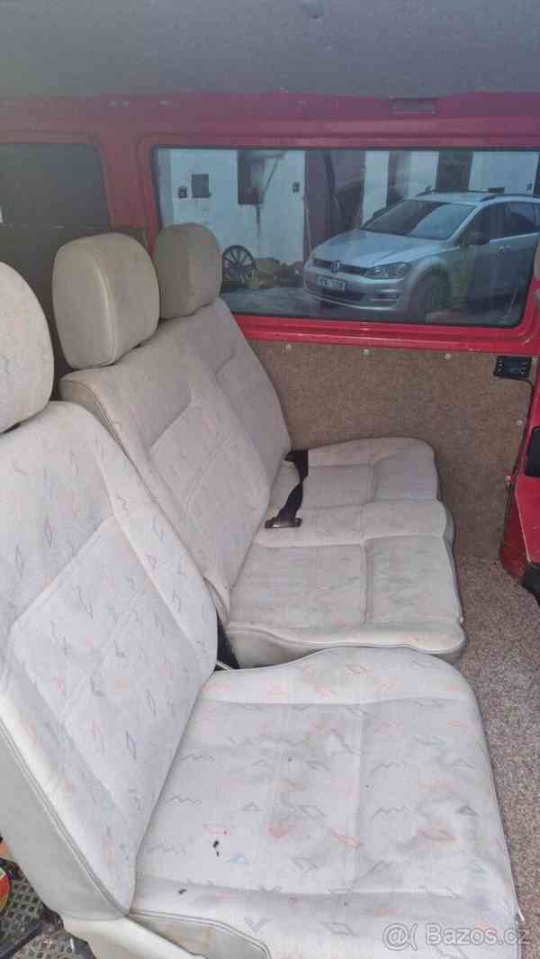 Volkswagen Transporter 2,5   T4 TDi - foto 13