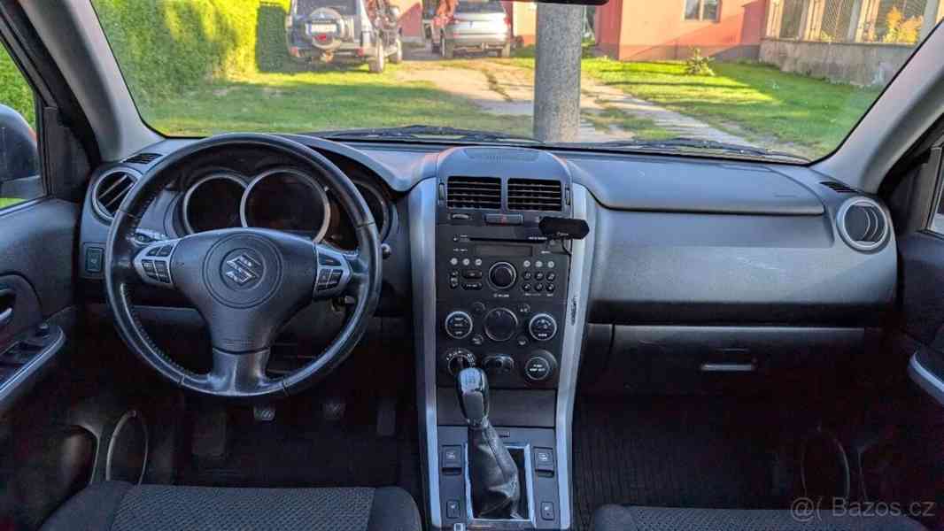 Suzuki Grand Vitara 2,4   JLX-ES 4×4, manuál, ČR - foto 17