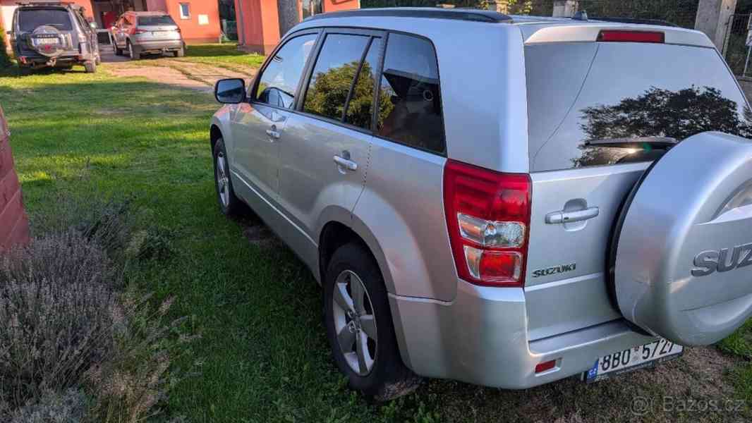 Suzuki Grand Vitara 2,4   JLX-ES 4×4, manuál, ČR - foto 14
