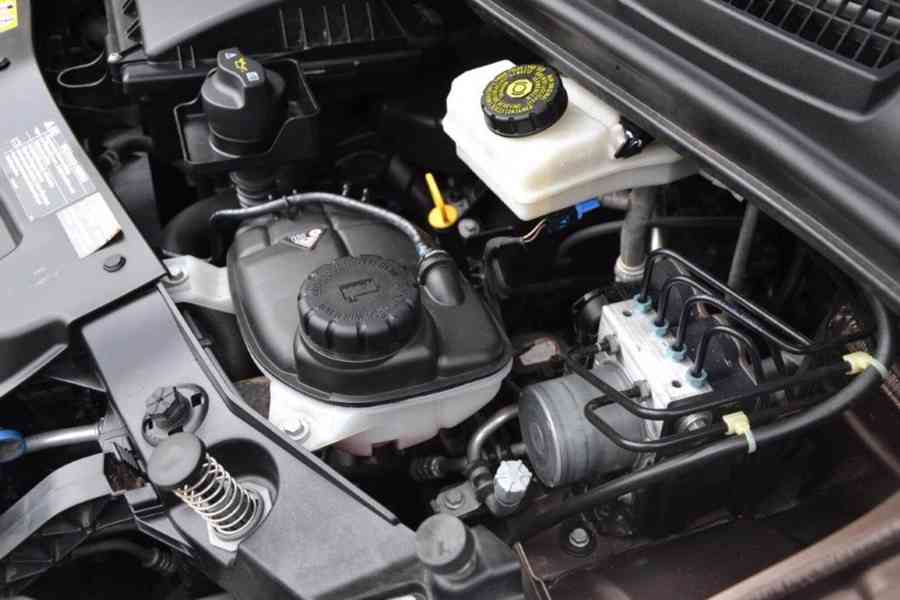 Mercedes-Benz Vito 116 FUN, 6-7míst,9/2018 , 7G automat - foto 20