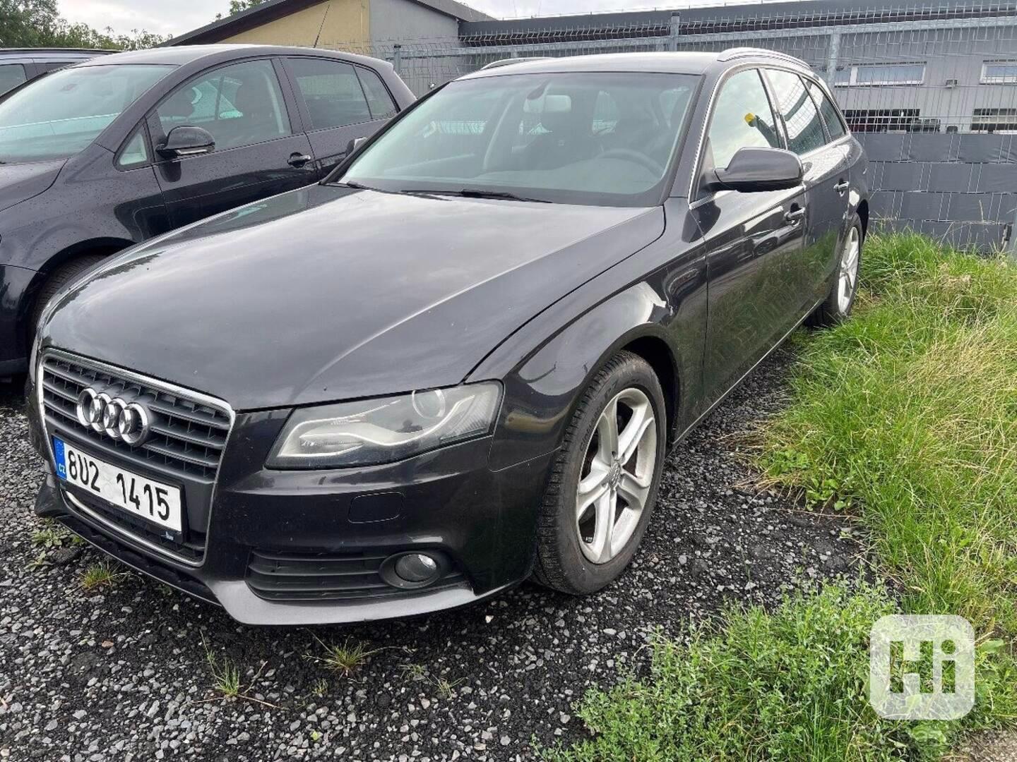 Audi A4 2,0   B8 - foto 1