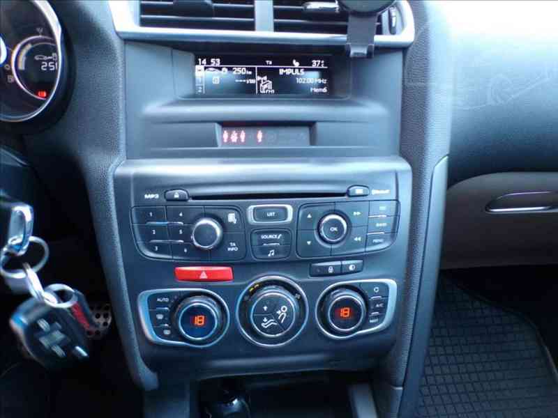Citroën DS4 1,6 THP200 - foto 6