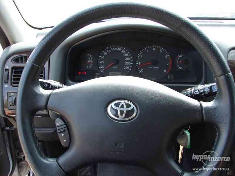 Toyota Avensis combi 1.6 VVTi 81 KW r.v.2001 - foto 7