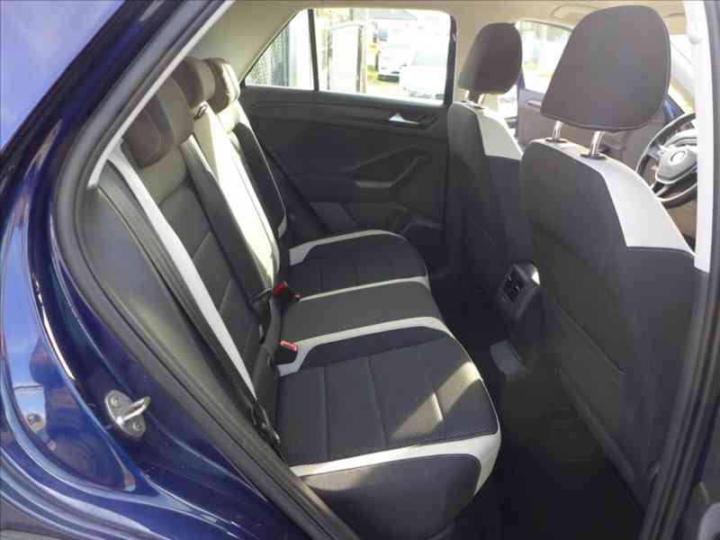Volkswagen T-Roc 2,0 TDI 110KW 4x4 VIRTUAL LED - foto 9