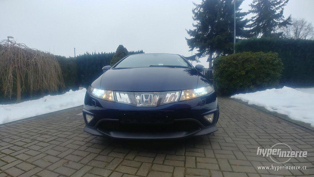 Honda Civic Type S 1,8 i-vtec - foto 6