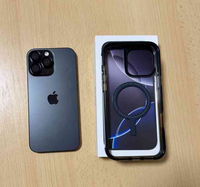 IPhone 16 pro max - foto 3