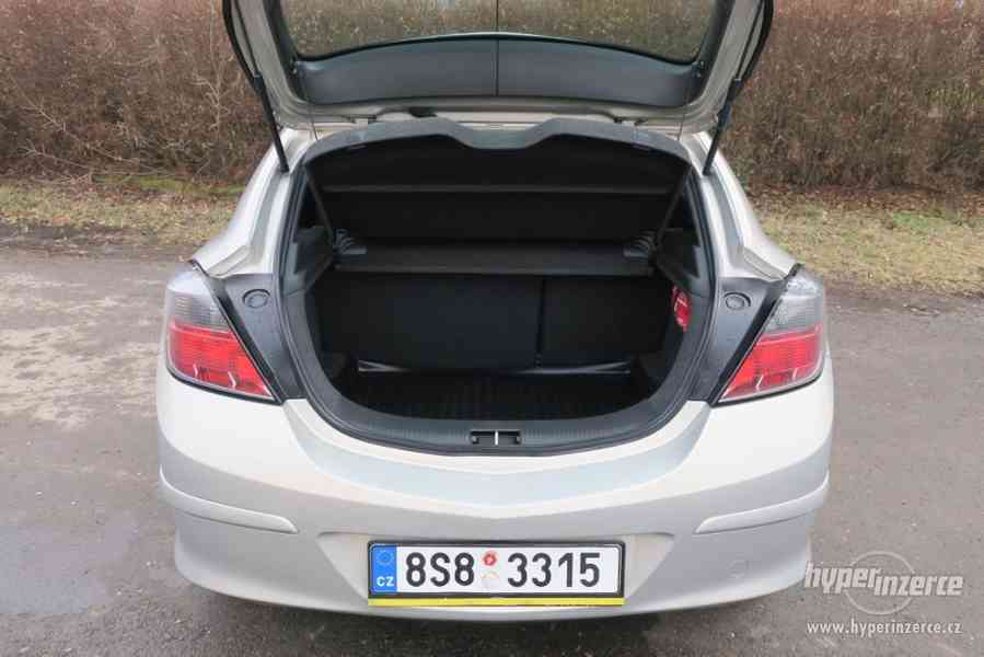 Opel Astra 1.6,16V,85kW,NovéČR,serv.kn,96tkm,klima - foto 12