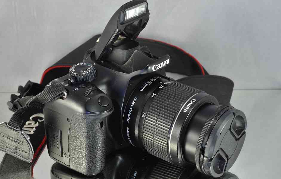 Canon EOS 550D + Lens EFS 18-55mm  *30000 Exp. - foto 2