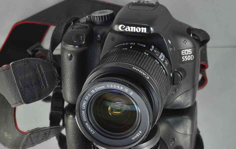 Canon EOS 550D + Lens EFS 18-55mm  *30000 Exp. - foto 3