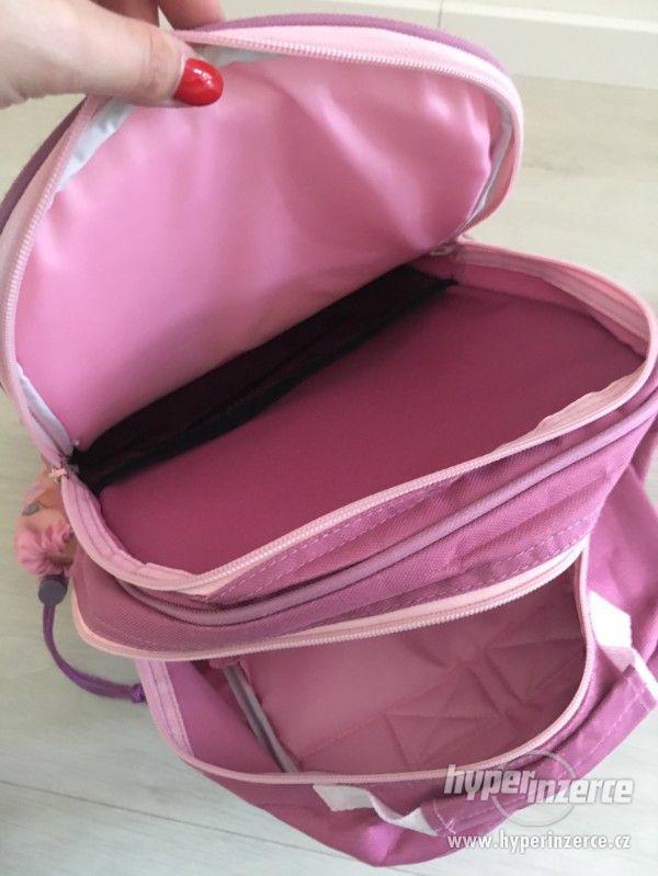 Dívčí batoh, kabelky, tašky - foto 8
