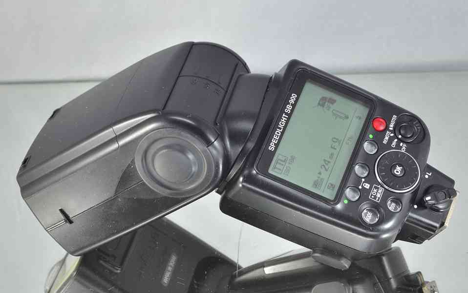 Nikon SPEEDLIGHT SB 900 *i-TTL*Master/Slave*FX/DX - foto 5
