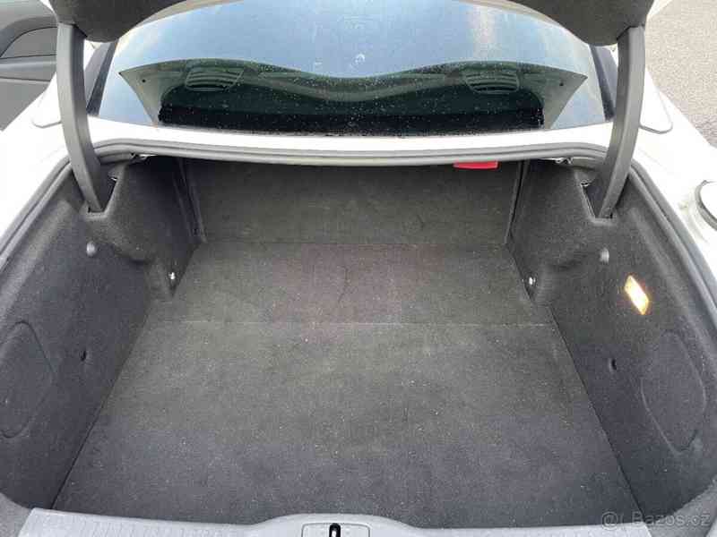 Peugeot RCZ 1,6   200 THP • 2011 • manuál - foto 19