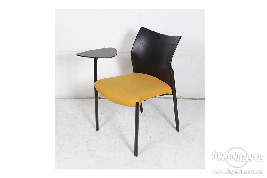 Žlutá konferenční židle Herman Miller + stolek - foto 1