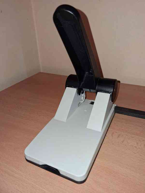 Děrovačka Novus B265 – zánovní, plně funkční - foto 5