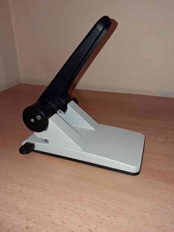 Děrovačka Novus B265 – zánovní, plně funkční - foto 4