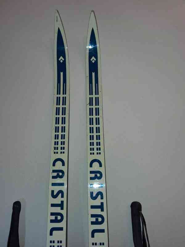 Starší běžecké lyže Crystal Artis 667 + hole, Československo - foto 3
