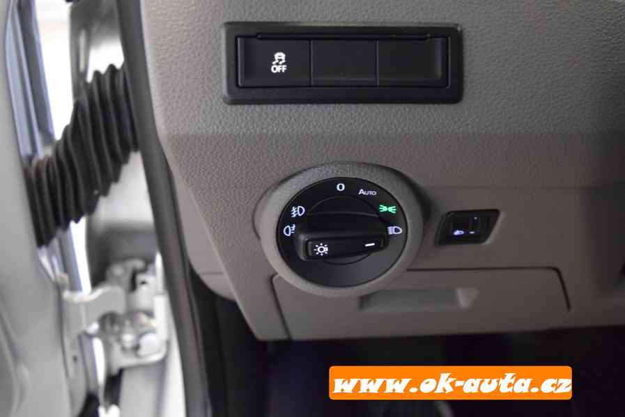 Volkswagen Transporter 2.0 TDI DSG 110kW 5 DVEŘÍ 2022-DPH - foto 16
