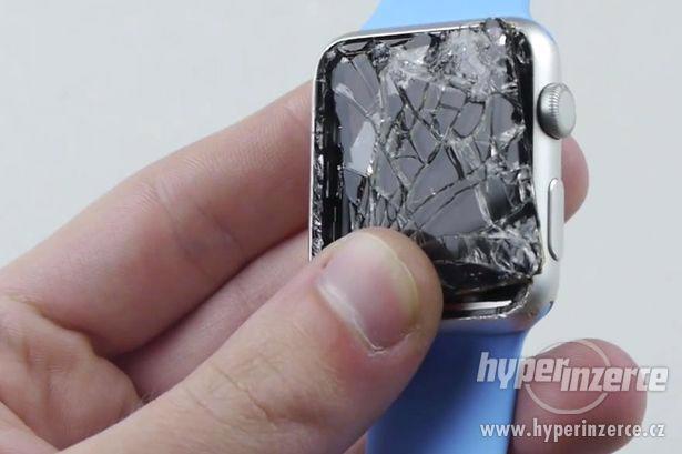 Koupím Apple Watch s poškozeným sklem - foto 1