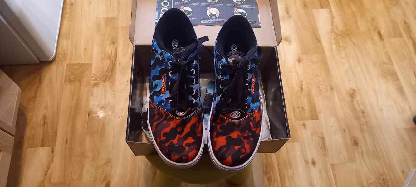 Prodám koloboty Heelys Pro 20 Prints Wheeled shoe - foto 2
