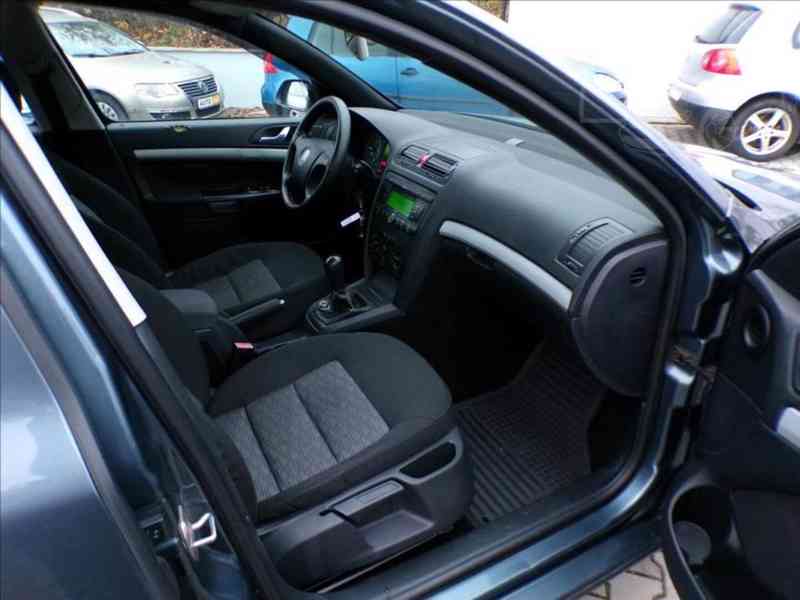 Škoda Octavia 1,9 TDI TAŽNÉ ZAŘÍZENÍ - foto 12