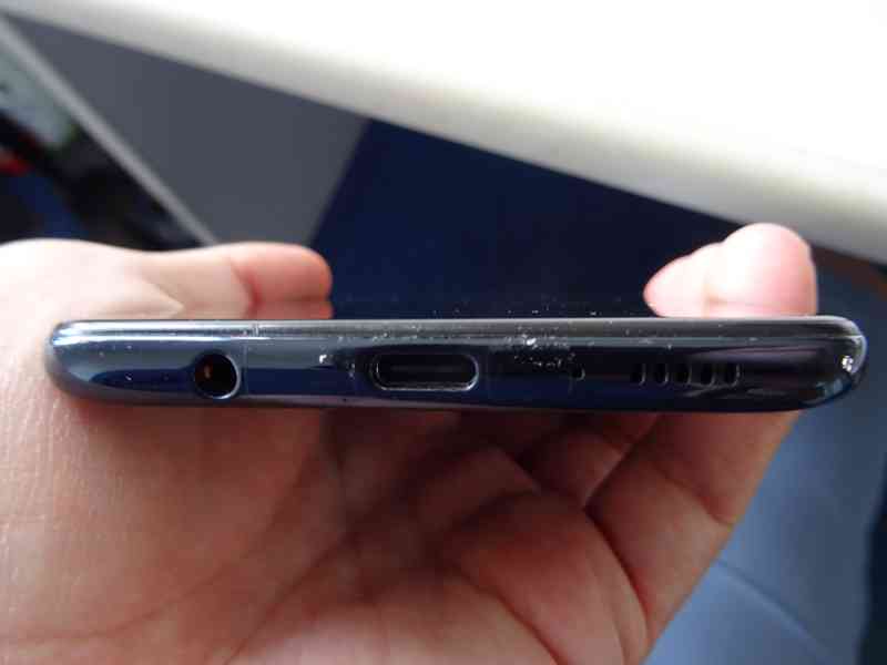 Mobilní telefon Samsung Galaxy A51 - foto 3