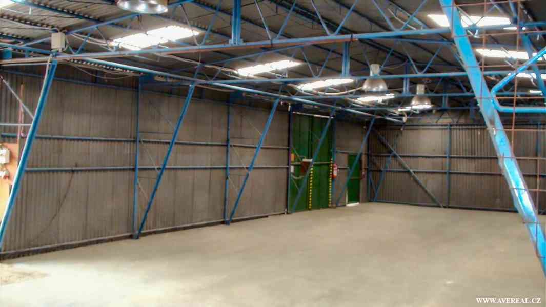 Pronájem nezatepleného skladového prostoru – cca 180 m2 - foto 3