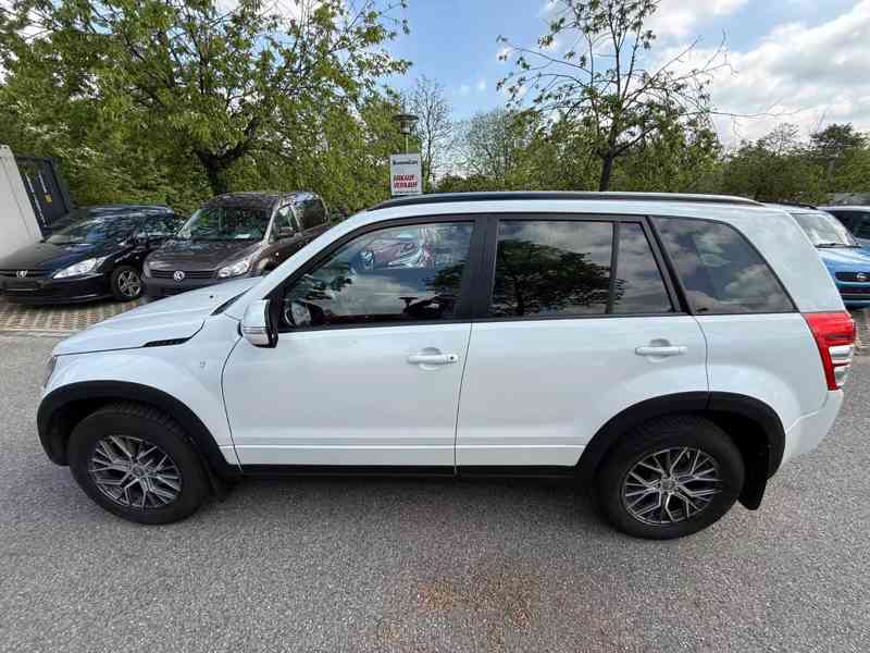Suzuki Grand Vitara 2.4i Comfort Aut. benzín 124kw - foto 17