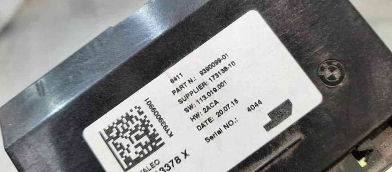 BMW 4 F36 GRAN COUPE INTERIER INFO V TEXTU - foto 2