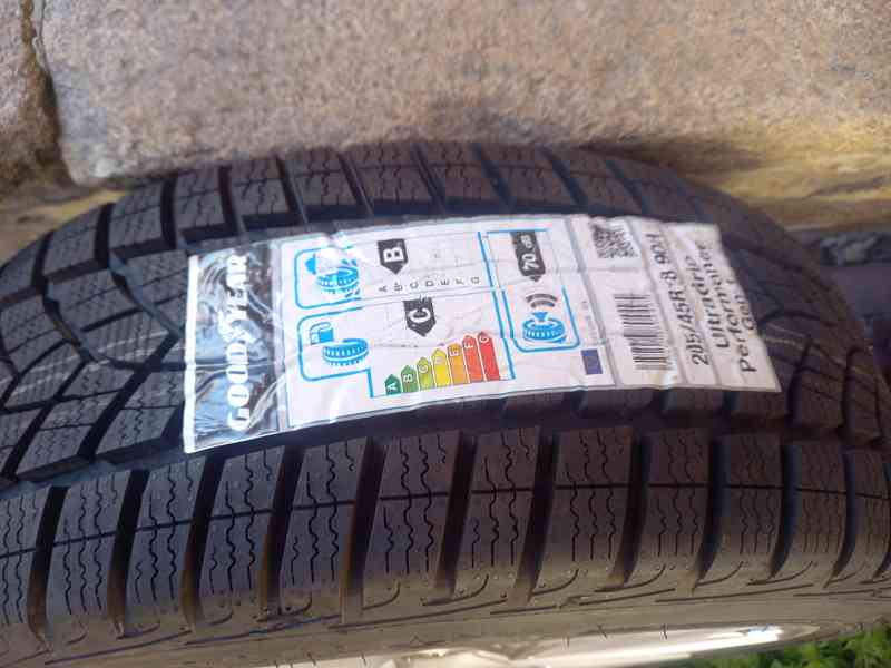 Š.Scala/Kamiq/S.Arona,VW Taigo-NOVÁ zimní Alu sada 205/45R18 - foto 4