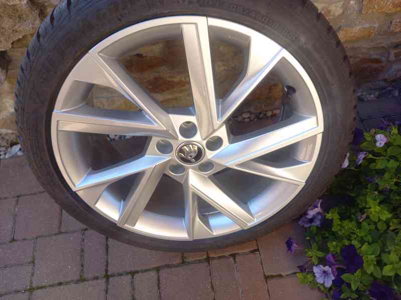 Š.Scala/Kamiq/S.Arona,VW Taigo-NOVÁ zimní Alu sada 205/45R18 - foto 3