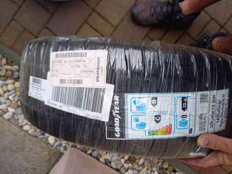 Š.Scala/Kamiq/S.Arona,VW Taigo-NOVÁ zimní Alu sada 205/45R18 - foto 2