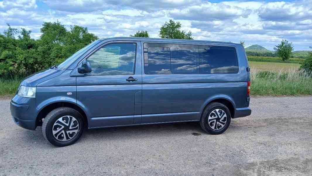 Volkswagen Transporter Caravelle 96 kw - rv.2009- 9mí - foto 2
