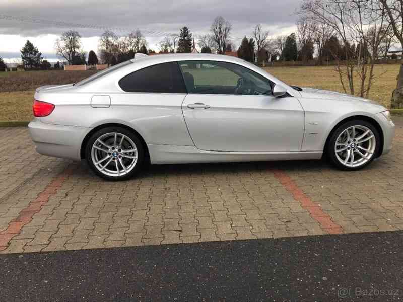 BMW Řada 3 3,0   E92 R.v.2009 180Kw - foto 2