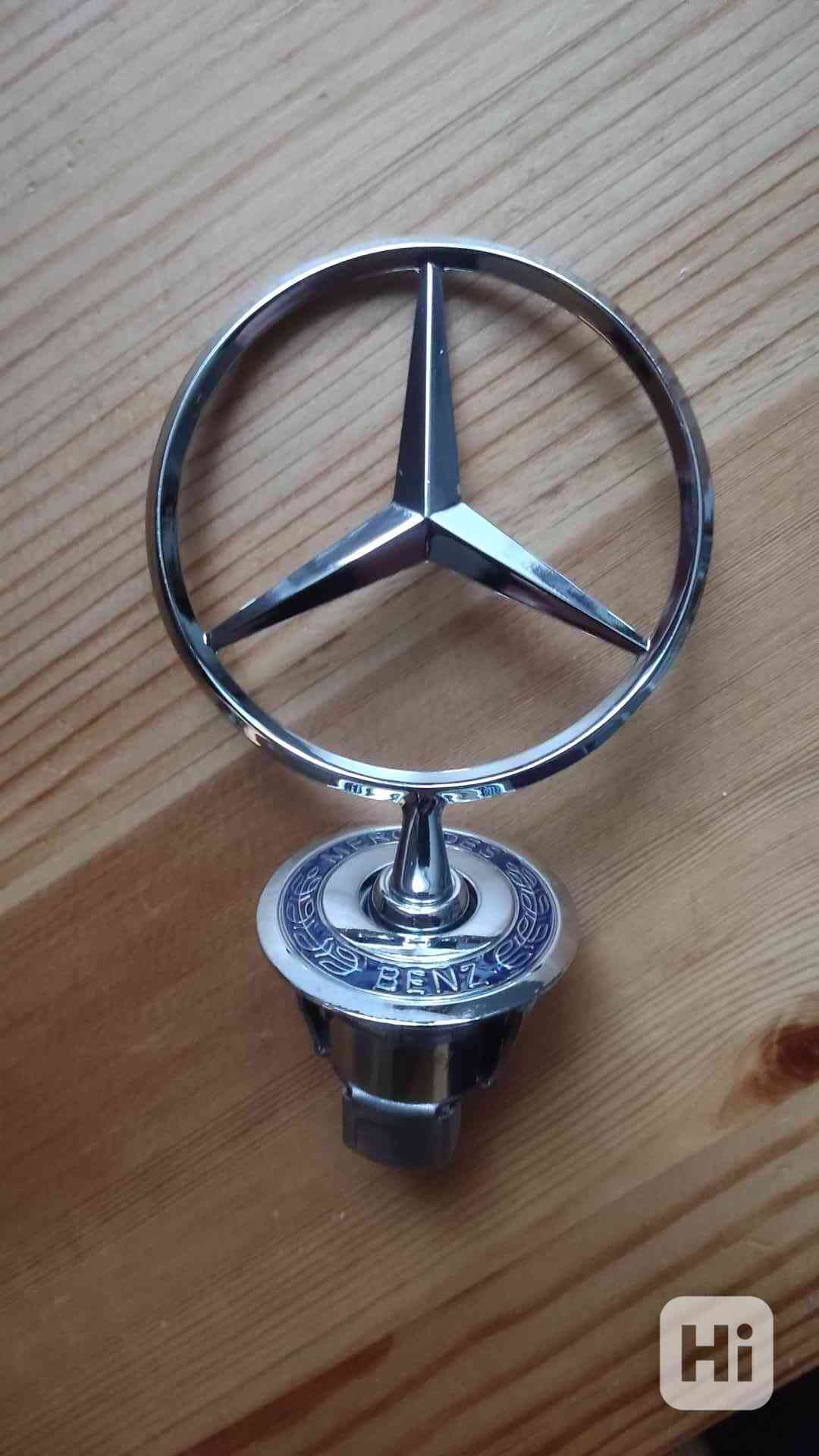 Znak na kapotu Mercedes  - foto 1
