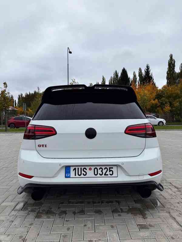 Volkswagen Golf GTI Performace - foto 8
