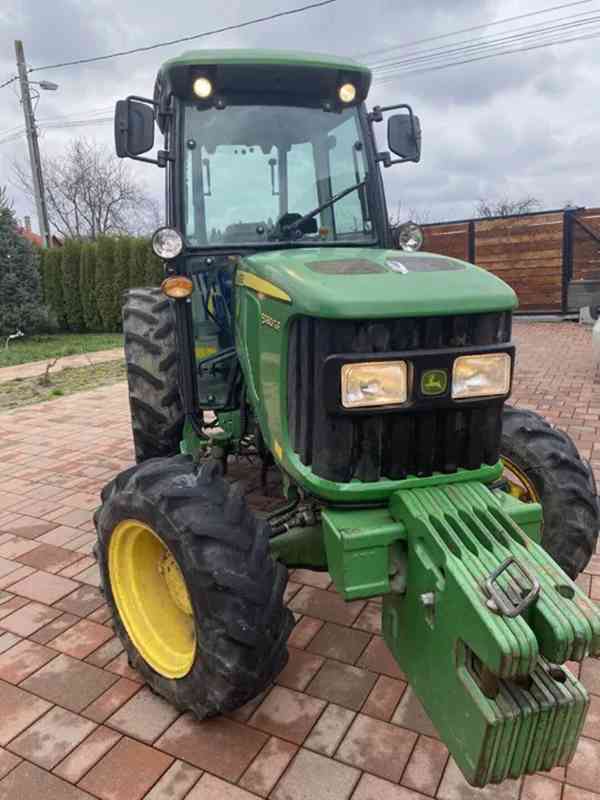 Traktor John Deere 5080 GF - foto 7