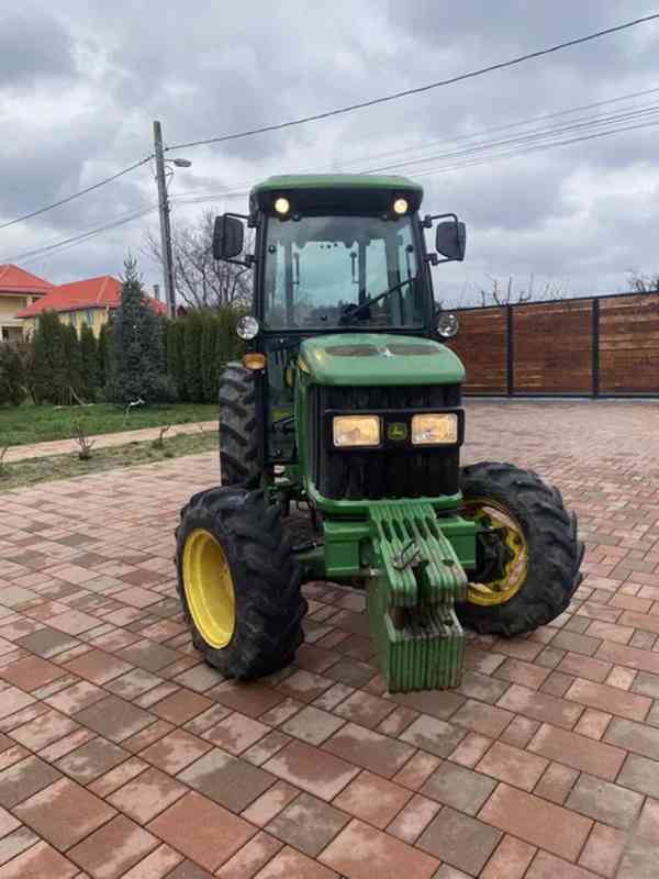 Obrázek k inzerátu: Traktor John Deere 5080 GF