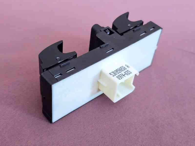 Nový ORIGINÁL Škoda FABIA II spínač ovládání oken 5J0959858A - foto 3