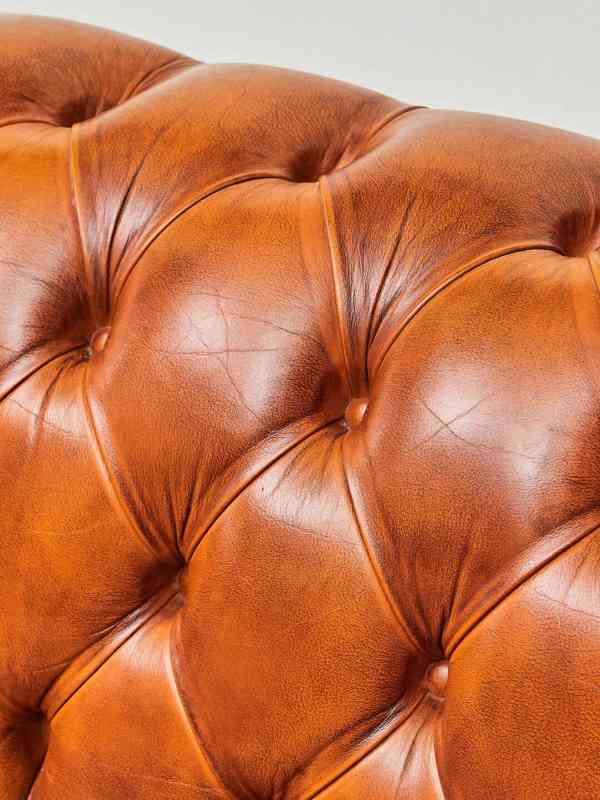 Klasická Chesterfield sofa velká - foto 6