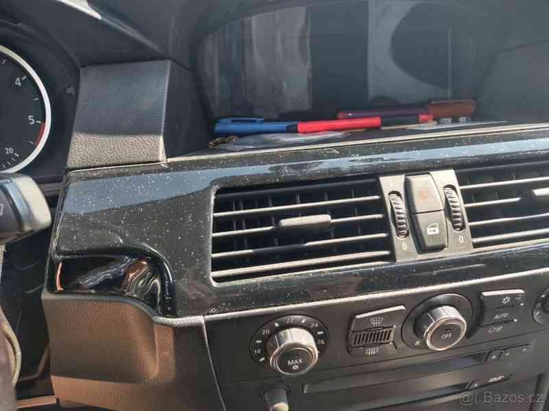 BMW Řada 5 3,0   E60 530D - foto 10