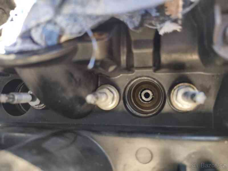 BMW Řada 5 3,0   E60 530D - foto 14