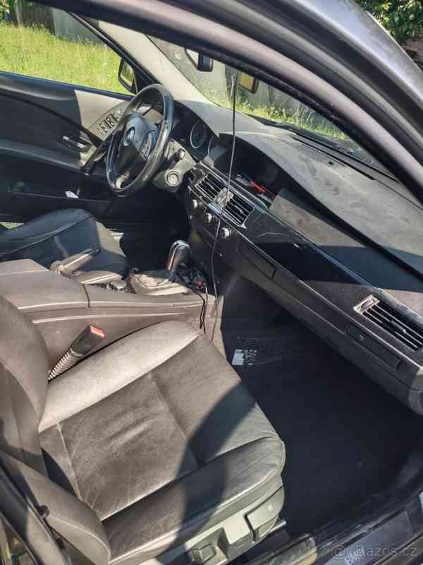 BMW Řada 5 3,0   E60 530D - foto 5