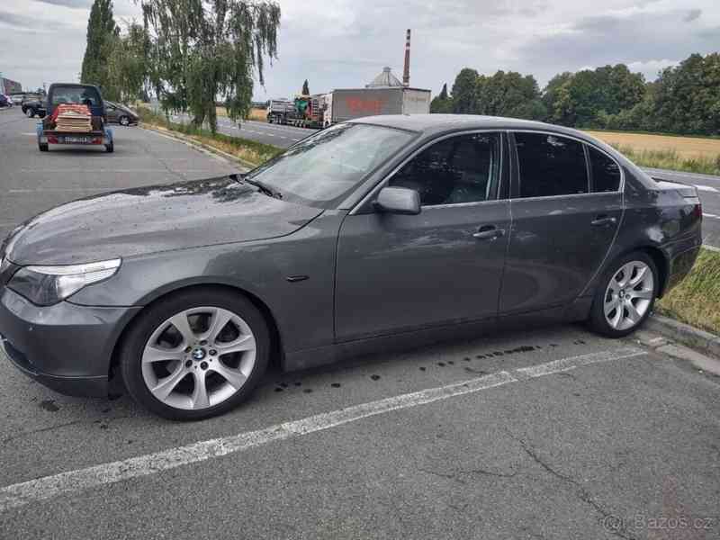 BMW Řada 5 3,0   E60 530D - foto 13