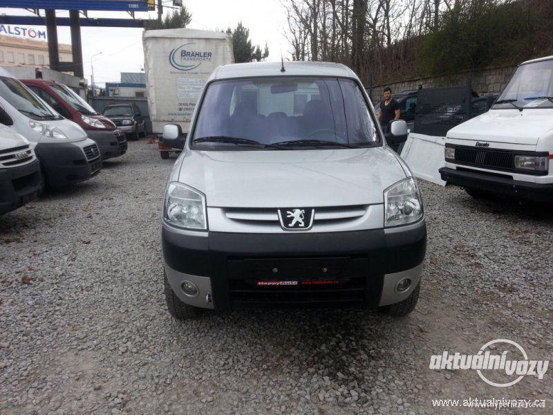 Peugeot Partner 2.0, nafta, r.v. 2004 - foto 14