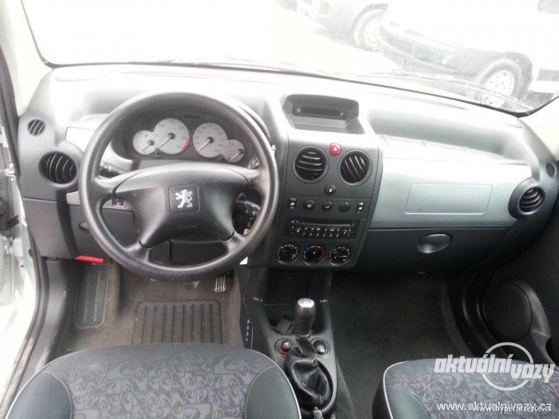 Peugeot Partner 2.0, nafta, r.v. 2004 - foto 18