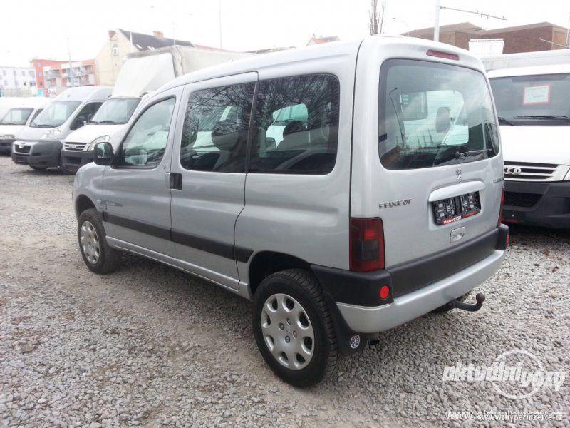 Peugeot Partner 2.0, nafta, r.v. 2004 - foto 19