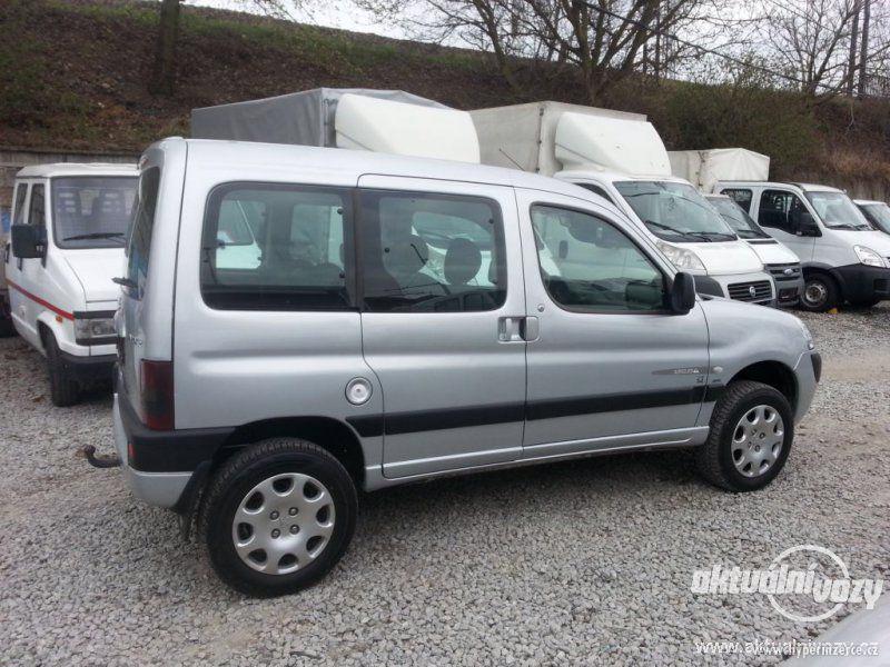 Peugeot Partner 2.0, nafta, r.v. 2004 - foto 20